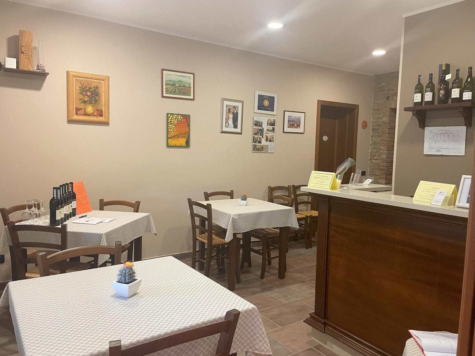 Agriturismo Finestre Di Langa Trezzo Tinella Εξωτερικό φωτογραφία